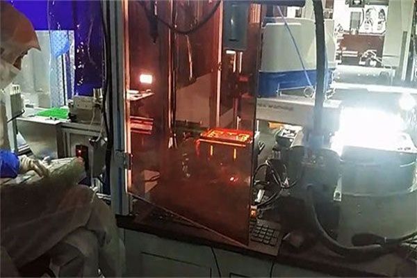 視覺引導(dǎo)機(jī)械手背光電測應(yīng)用