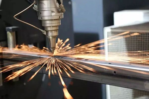 激光加工的原理、特點(diǎn)以及優(yōu)勢(shì)