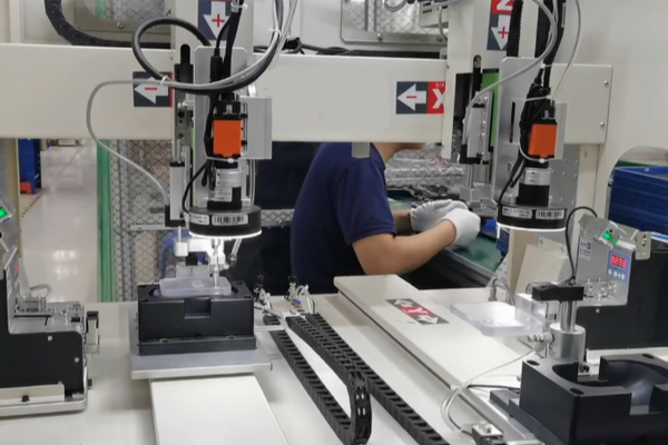 機(jī)器視覺螺絲機(jī)鎖付鼠標(biāo)應(yīng)用