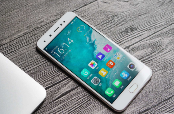 機器視覺的智能手機OCA全貼合應用