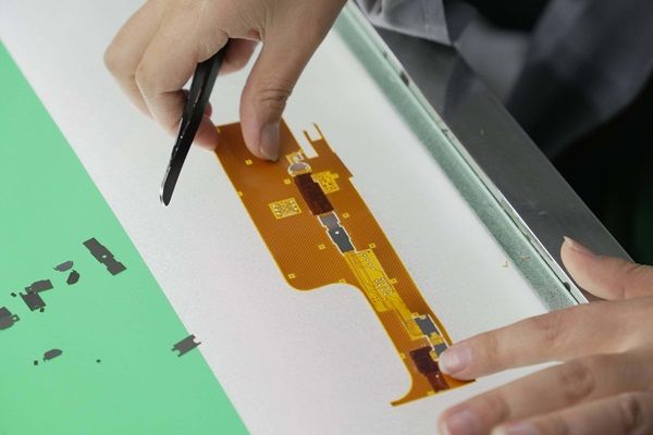 機(jī)器視覺的液晶顯示屏FPC裁切應(yīng)用