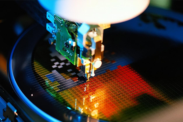 半導(dǎo)體封裝精度不夠？機(jī)器視覺(jué)高精度定位黑科技來(lái)了！