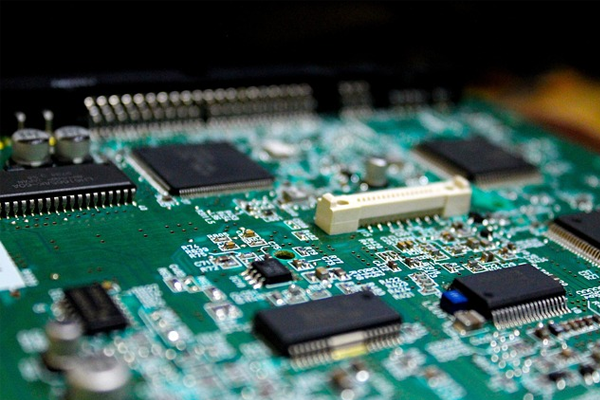 機(jī)器視覺的PCB板對(duì)位印刷加工應(yīng)用