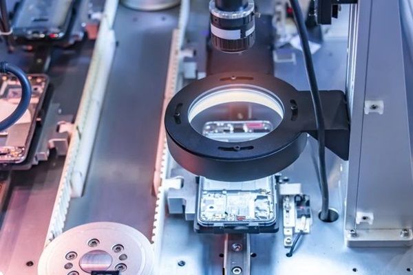 機(jī)器視覺(jué)的手機(jī)模組背光貼合應(yīng)用